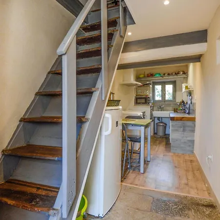 Stunning In Capella With Kitchen Holiday home Olmi-Cappella